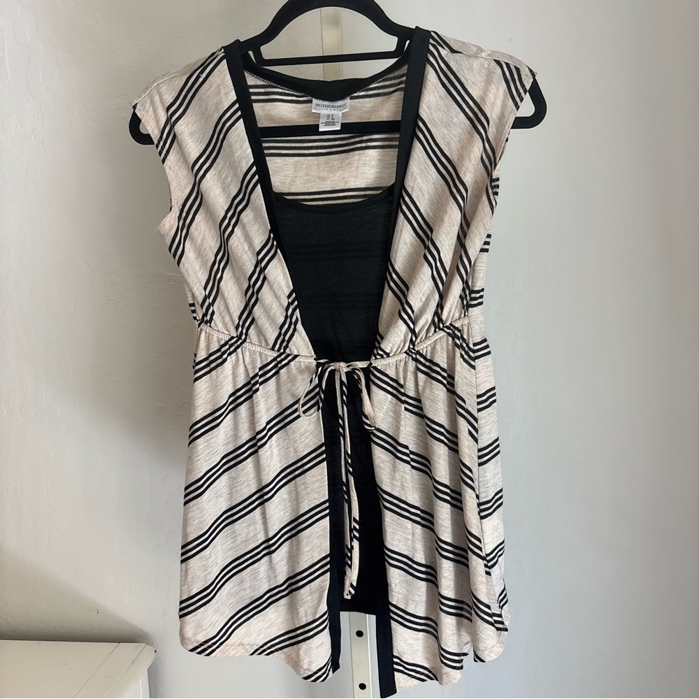 LAST CHANCE: Motherhood Maternity Beige Black Stripe Tie Front Short Slv Top, S